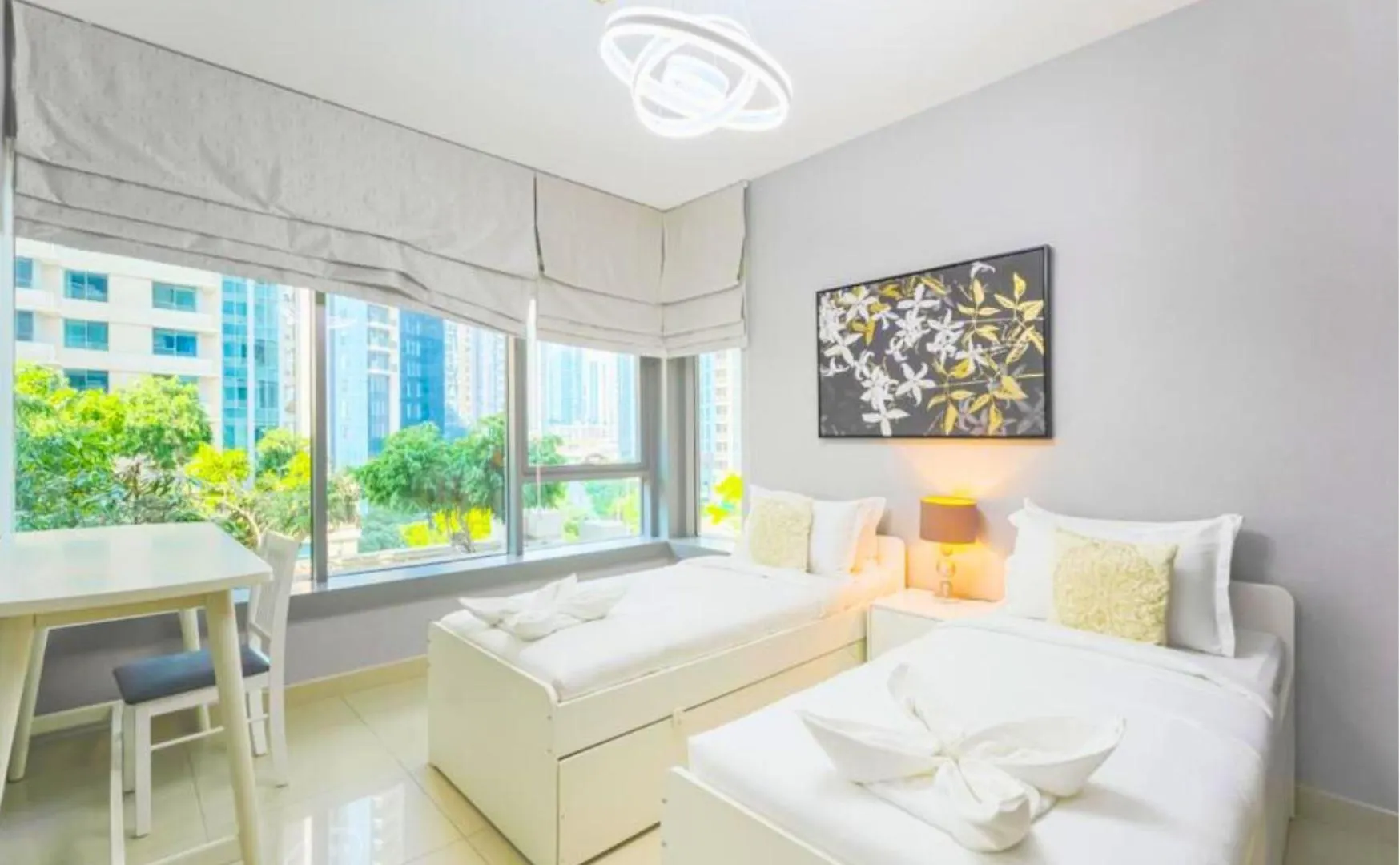2Br Apartment Partial Burj Khalifa & Pool View In 29 Boulevard Dubai